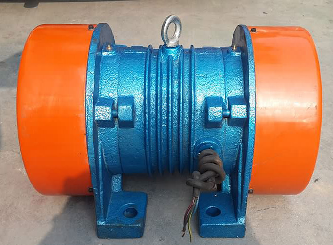 振動(dòng)電機(jī)